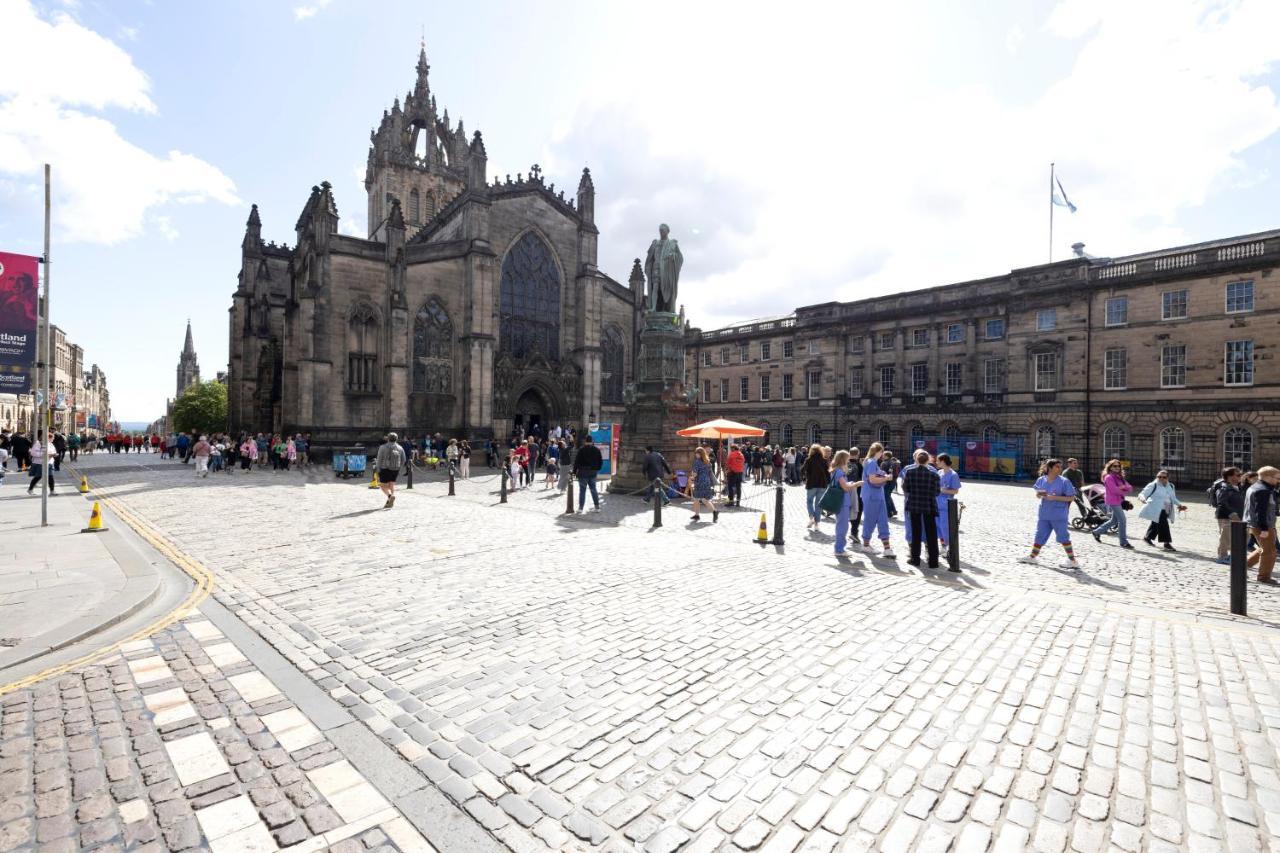 Joivy Homely Apt By St Giles With Desk Edinburgh Exterior foto